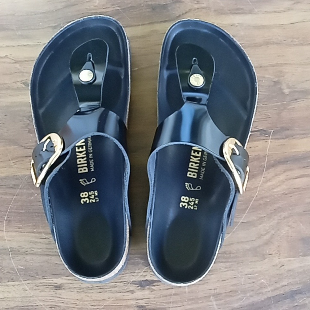 EUC Big Buckle high shine size 38 Birkenstocks